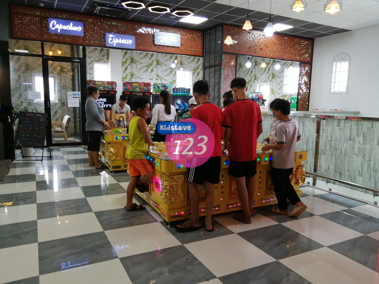 Lắp đặt khu vui chơi tại trung tâm gold time goldcity bình phước